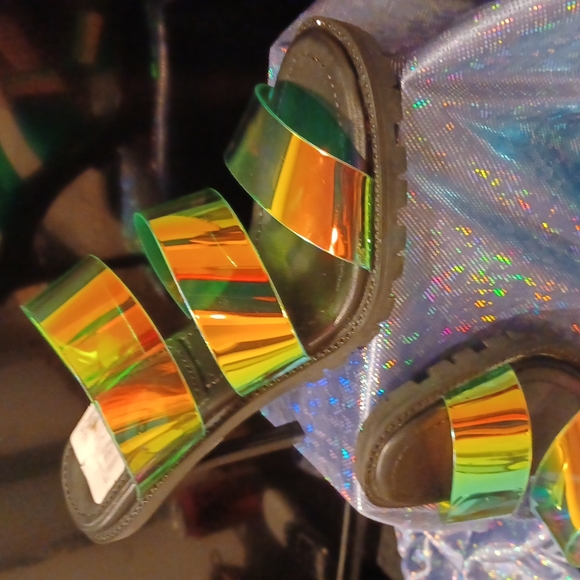 FANCY RAD SHOES NWT - Picture 2 of 8